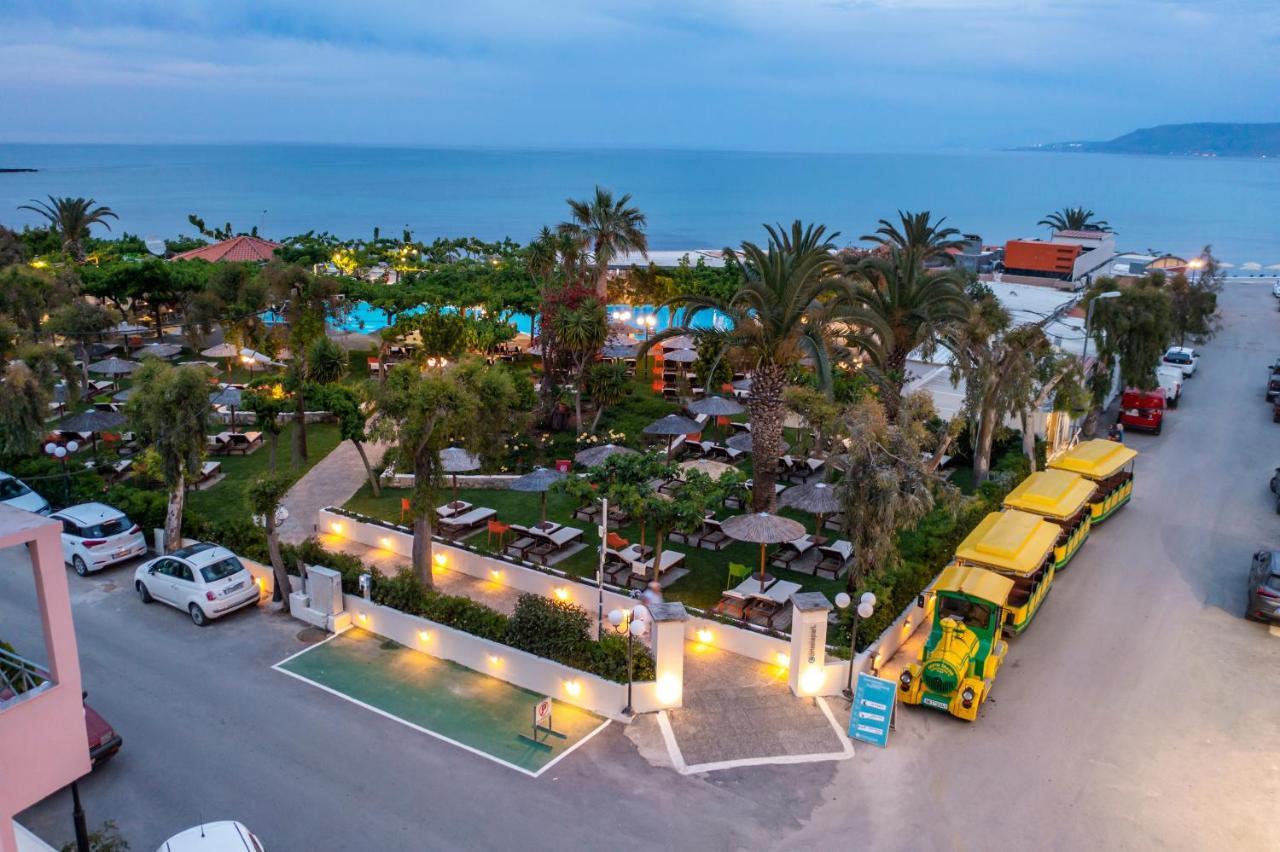 Corissia Beach Hotel เยโอริยิอูโปลิส ภายนอก รูปภาพ
