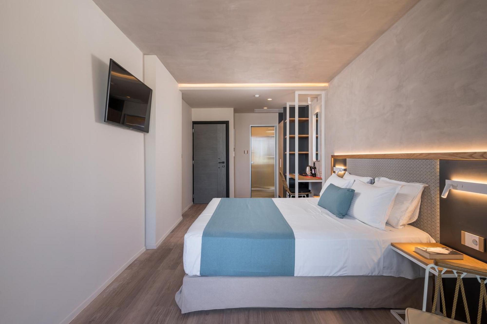 Corissia Beach Hotel เยโอริยิอูโปลิส ภายนอก รูปภาพ